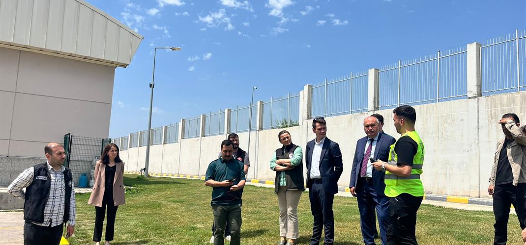 Çıldır Aktaş Kara Hudut Kapısı Mülki İdare Amiri Sayın Barış AYTÜRK, Çıldır Aktaş Sınır Kapısı Gümrük Müdürü Sayın ​Muammer AYDEMİR incelemelerde bulundu.